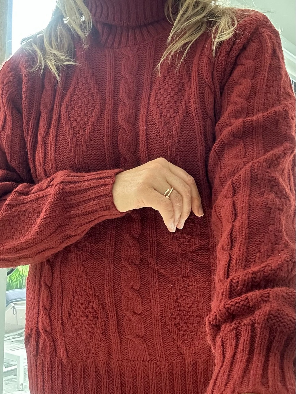 70 th Cable-Knit Turtleneck Sweater in Rust wool 100%